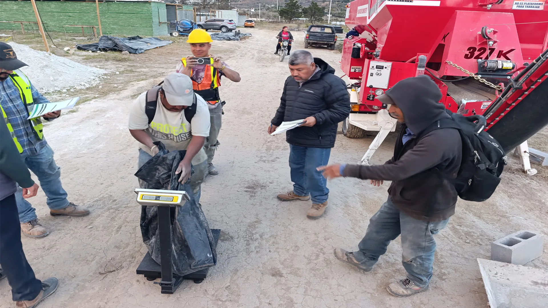 Capacitación de operarios de Planta Movil de Concretos